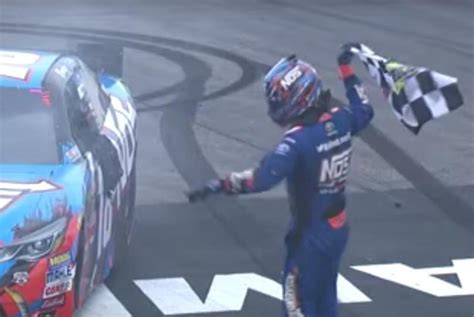Kyle Busch Holds Off Erik Jones For Xfinity Win At New Hampshire