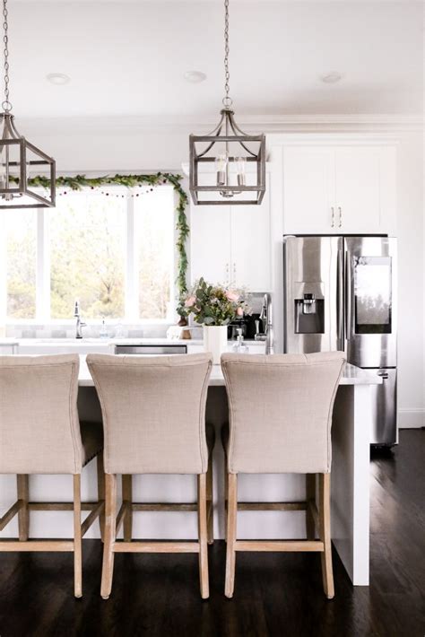 Mix a mild household detergent with baking soda to create a firm paste. 5 Simple Tips to Keep a White Kitchen Clean - Domestically ...