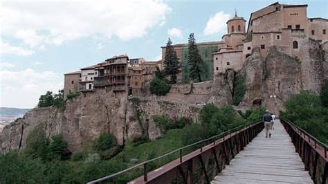 Las famosas casas colgadas de cuenca. Casas Colgadas de Cuenca - ABC.es