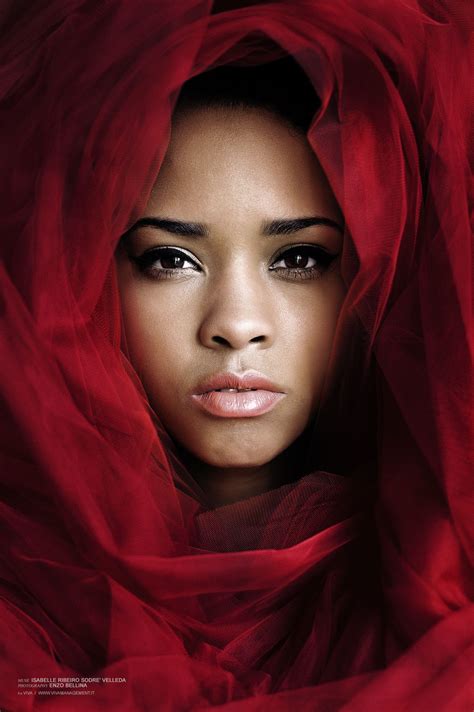 Pin By Enzo Bellina On Fotografia Black Beauty Women Beautiful Girl