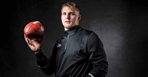 College Football Star Poised To Become 1st Nfl Player With Same Sex