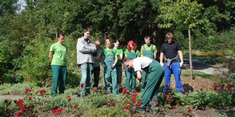 Der gäublick bekommt nun endlich einen neuen spielplatz. Landschaftsgärtner - eine Ausbildung mit Tradition und ...