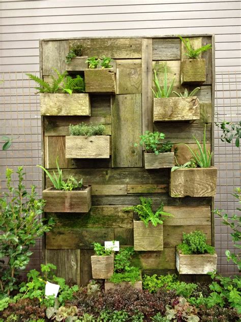 Reclaimed Wood Pallet Vertical Garden Wall Vertical Garden Diy Vertical Garden Planters