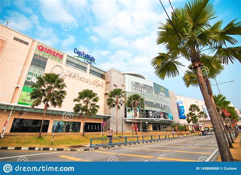 What hotels are near queensbay mall? Queen`s Bay Mall Penang editorial stock photo. Image of ...