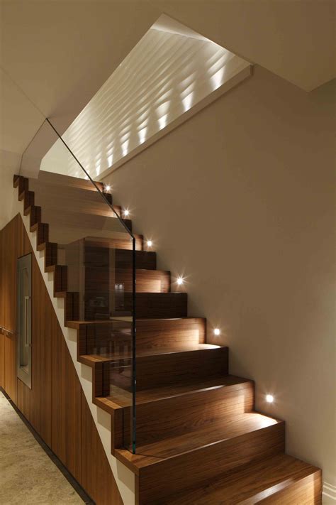 Incredible Indoor Staircase Lighting Ideas For Beautiful Your Home