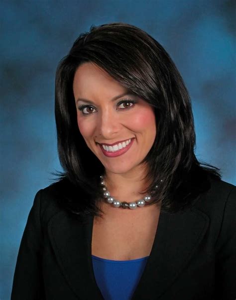 Kami mengirim paket kiro 7 news anchors melalui berbagai ekspedisi, misalnya jne, jnt, pos, dll. Action 7 News anchors share holiday memories