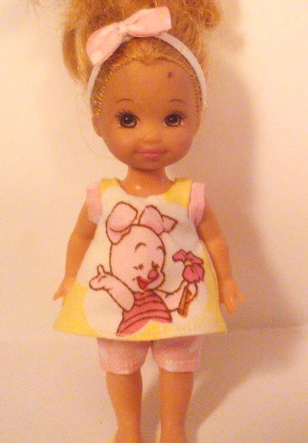 Barbie and her sister kelly matching styles the same dresses barbie dan saudara perempuannya, kelly gaun yang sama barbie e sua irmã kelly os mesmos vestidos barbie et sa soeur kelly les mêmes robes barbie und ihre schwester kelly die gleichen kle. Kelly Barbie Doll 4 1/2" | Flickr - Photo Sharing!