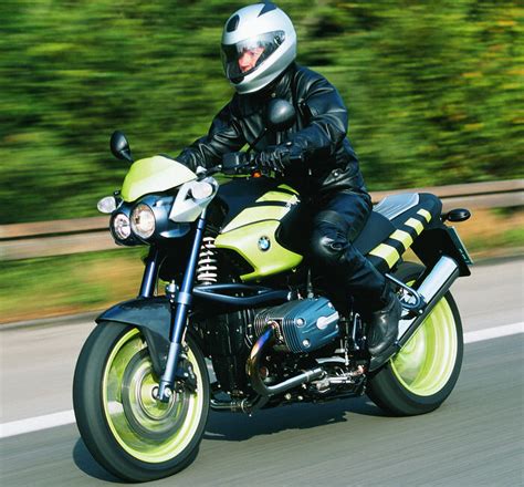 The engine produces a maximum peak output power of 85.00 hp (62.0 kw) @ 6750. BMW R 1150 R Rockster 2003 - Fiche moto - MOTOPLANETE
