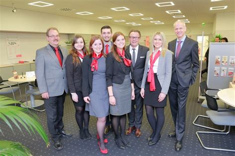 Santander bank zweigniederlassung der santander consumer bank ag. Auszubildende als Filialleiter in der Santander Consumer Bank