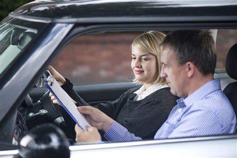 The Top 5 Most Common Reasons People Fail Their Driving Tests