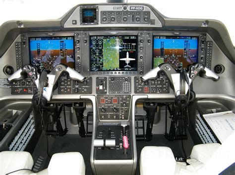 Embraer's phenom 100 also boasts top. Embraer Phenom 100 Technical Specs, History, Pictures ...