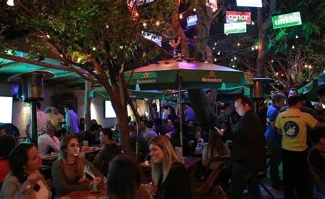 20 bares na vila madalena que agitam a noite de são paulo