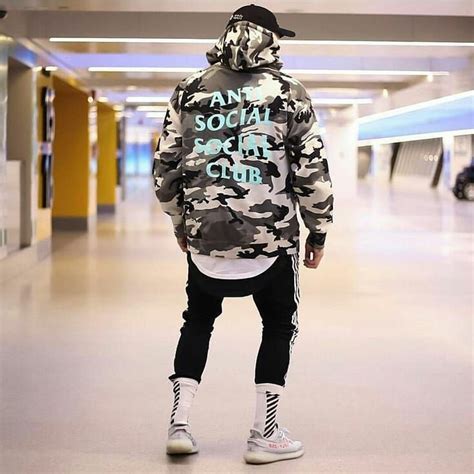Hypebeast Feed On Instagram Rate His Outfit 1 10 👇 Follow Us For