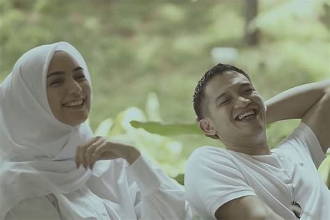 Citra kirana added a new photo to the album: Citra Kirana: Rezky Adhitya yang Dulu Beda Sama yang Sekarang