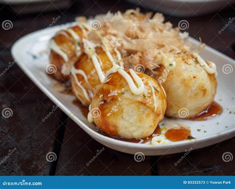 Fried Takoyaki Balls Dumpling Stock Image Image Of Osaka Cooked 83332573