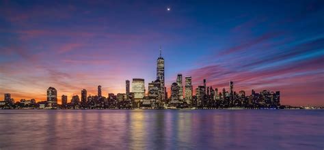 Premium Photo New York City Downtown Skyline At Sunset Beautiful