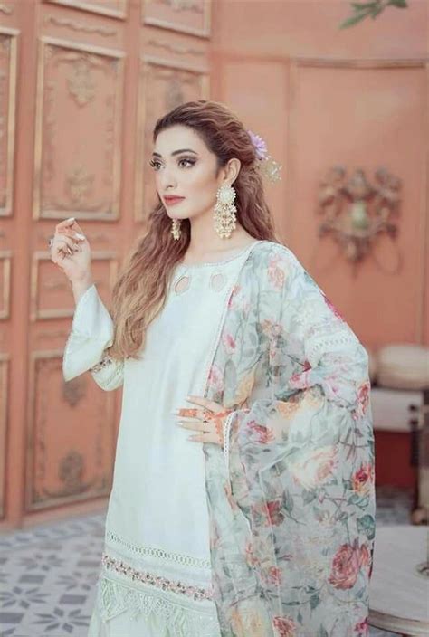 Pin By Beautiful Collection On Nawal Saeed Pakistani Outfits