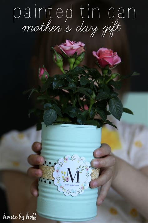 Learn how to make diy wine glass charms for homemade mother's day gifts. Painted Tin Cans: A Mother's Day Gift Idea - House by Hoff
