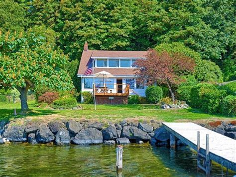 1920s Waterfront Charmer Listed For 17m Mercer Island Homes For Sale