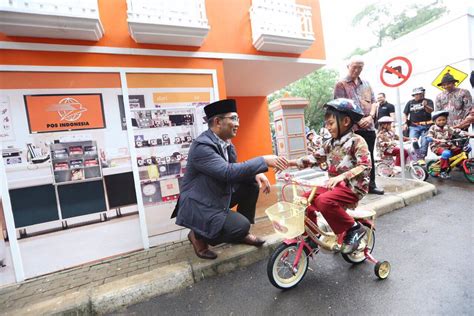 2:51 indonesia morning show net 2 074 просмотра. Wajah Baru Taman Lalu Lintas Bandung - Reservasi Travel Blog