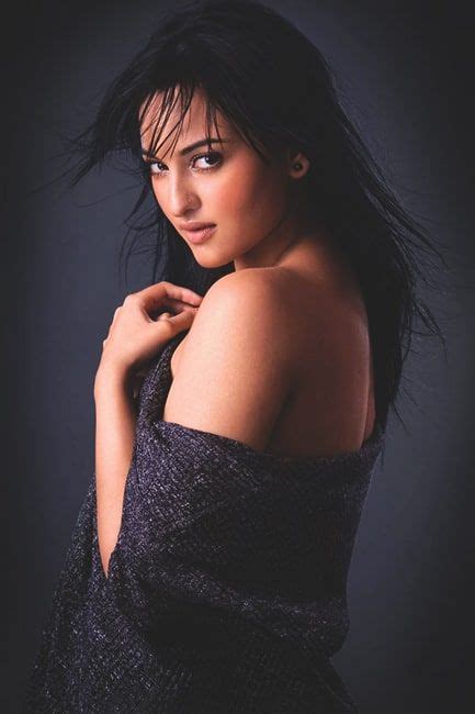 Sonakshi Sinha Poses For A Hot Picture Sonakshi Sinha Desi Beauty Bikini Pictures