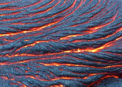 Molten magma can survive in upper crust for hundreds of millennia