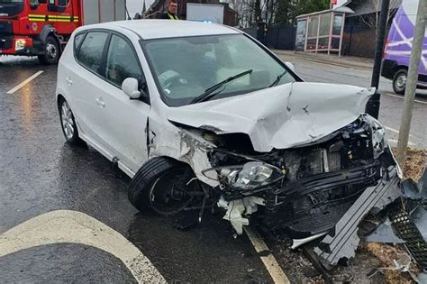 Birmingham Road Closed After Cars And Bus Collide Birmingham Live