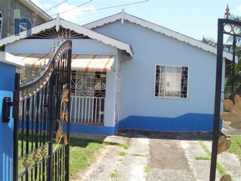 Well maintained 2br mulhak villa for rent muhaisina 3 ,with attached toilet and kitchen. Jamaican Property House For Sale in Bogue, St. James ...