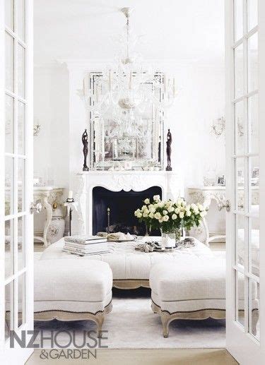 How To Create An Elegant Space In A Small Living Room Decoholic