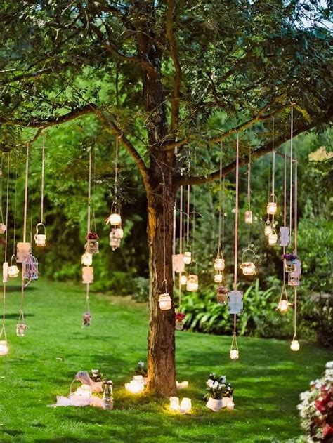 Beautiful Backyard Wedding Decor Ideas To Get A Romantic Impression 23