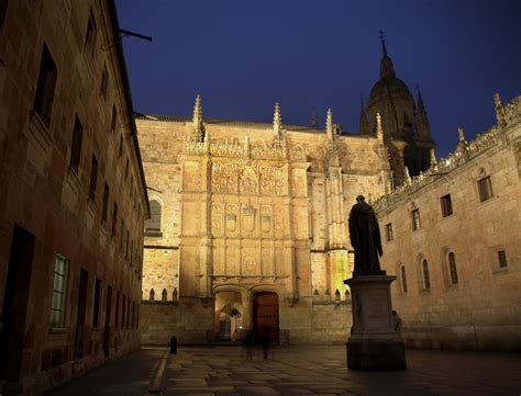 If you book with tripadvisor, you can cancel up to 24 hours before your tour starts for a full refund. La Universidad celebra sus 800 años