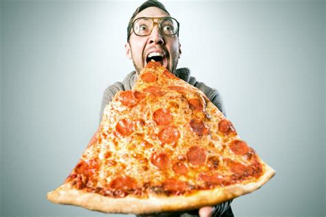 Хенсон, кристен ледлоу, джош бренер и др. This chef lost 100 lbs eating pizza every day for one year ...