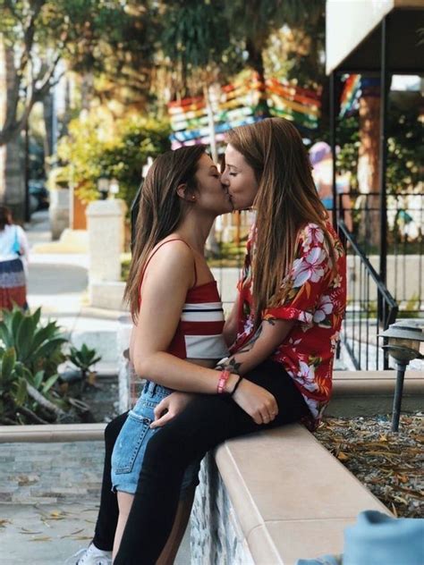 pin de elina sophia en girl friends parejas lesbianas lesbianas pareja de lesbianas