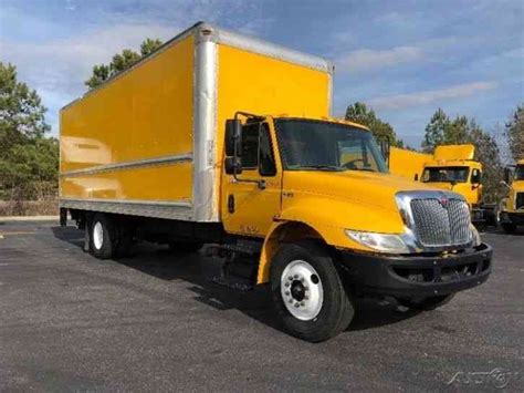 International 4300 2012 Van Box Trucks