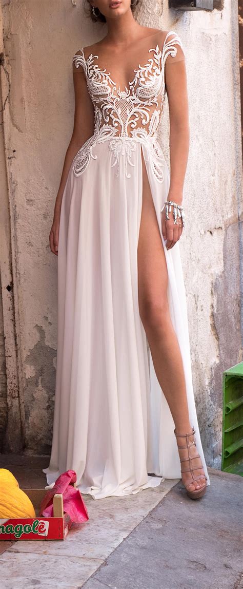 Elegant White Lace Chiffon Wedding Dressoff Dresses