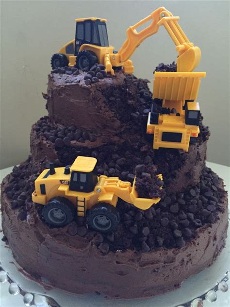 Make their birthday special with cakes. 29 Awesome Birthday Cakes For Boys - Pretty My Party ...