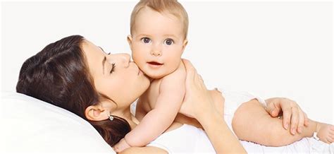 Abraza Y Besa A Tu Bebé Es Más Que Saludable