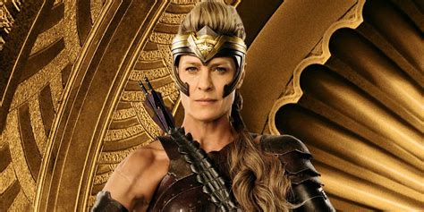 Wonder Woman How Patty Jenkins Convinced Robin Wright To Play Antiope