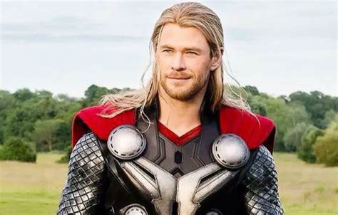 Chris Hemsworth Is Playing Some Great Pranks On The Set Of “thor Ragnarok”