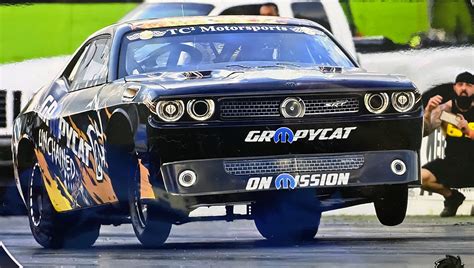 Worlds Quickest Srt® Hellcat Cars To Duel In Las Vegas Dodge Garage