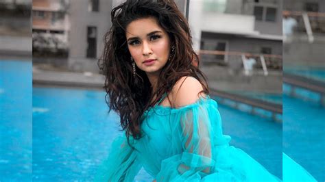 Stunning Glam Pics Of Tiktok Star Avneet Kaur Iwmbuzz Hot Sex Picture
