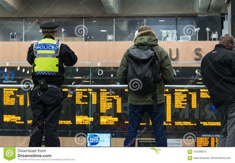 London Uk October 17th 2017 British Transport Police Officer