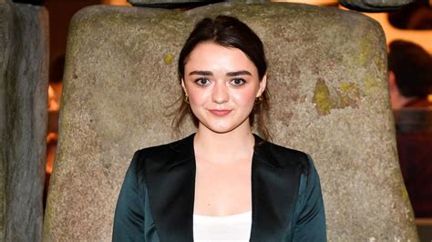 Maisie Williams Posts Bloody Photo As She Says Goodbye To Game Of