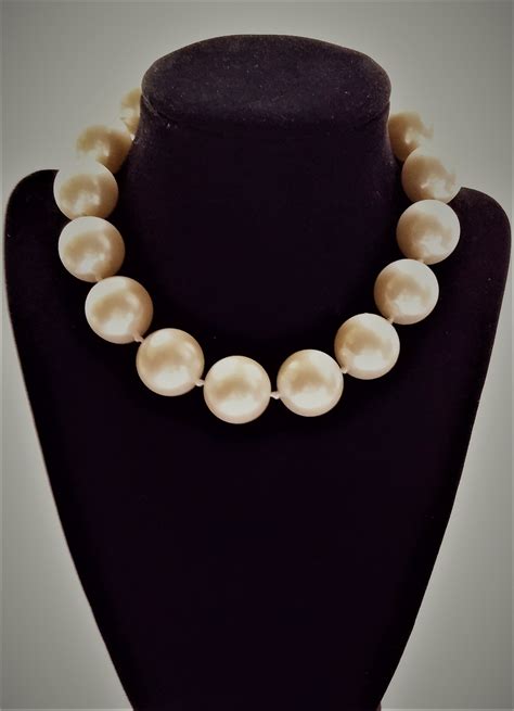 Vintage Pearl Choker Chunky Oversized Faux Pearls Necklace Bride