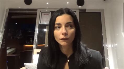 Esra değişen hayatına uyum sağlamaya çalışıyor | s. Merve Boluğur, YouTuber oldu - Fotoğraf Galerisi