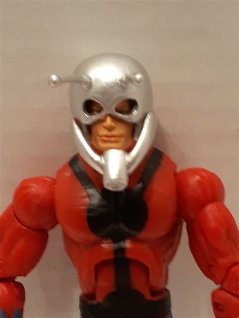 2006 Toy Biz Disney Marvel Hank Pym Ant Man 6 Action Figure W Helmet