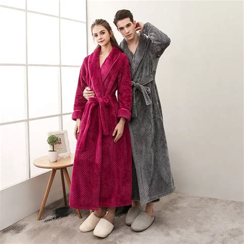 2018 Winter Long Bathrobe Couple Flannel Nightdress Women Warm Bath