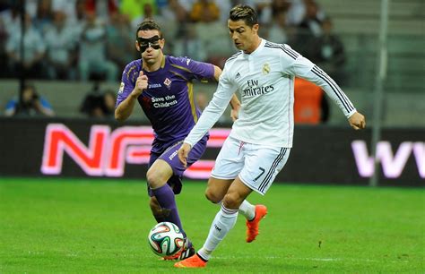 Real madryt średnio w sezonie strzela 1.87 goli na mecz. Super Mecz Real Madryt Fiorentina Stadion Narodowy ...
