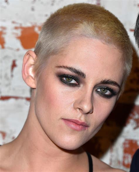 Kristin cavallari opens up about how she maintains her diet and workout on the road. Literally Just 26 Pictures Of Kristen Stewart And Her ...