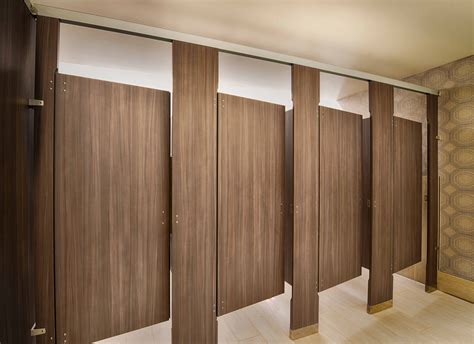 Ironwood Manufacturing Laminate Toilet Partitions With Zero Sightline